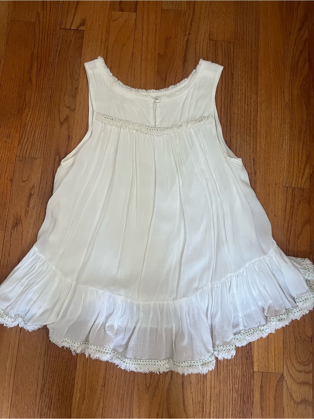 Women's White Sleeveless Ruffle Blouse - Unbranded